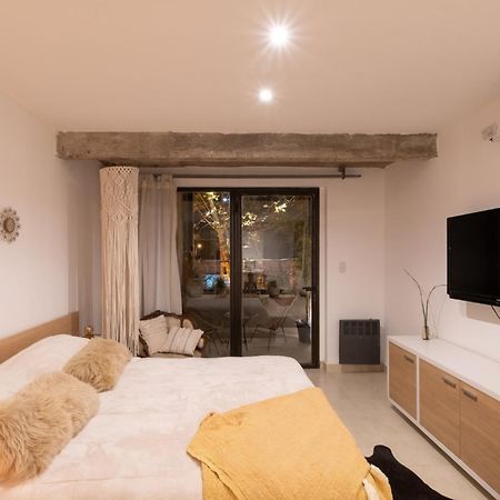 Cbmona Suites บียาเมอร์เซเดส ภายนอก รูปภาพ