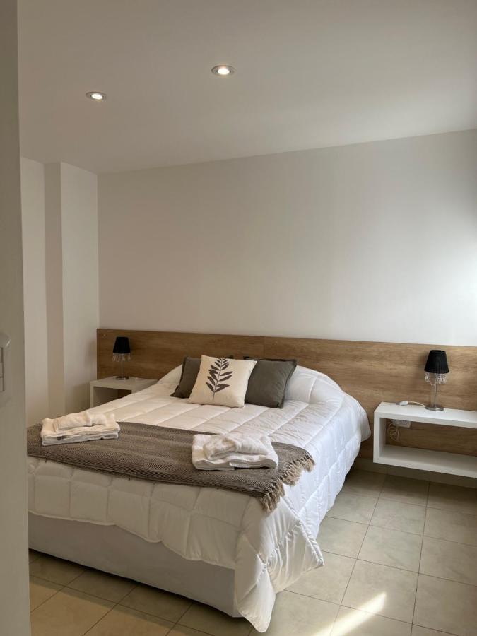 Cbmona Suites บียาเมอร์เซเดส ภายนอก รูปภาพ