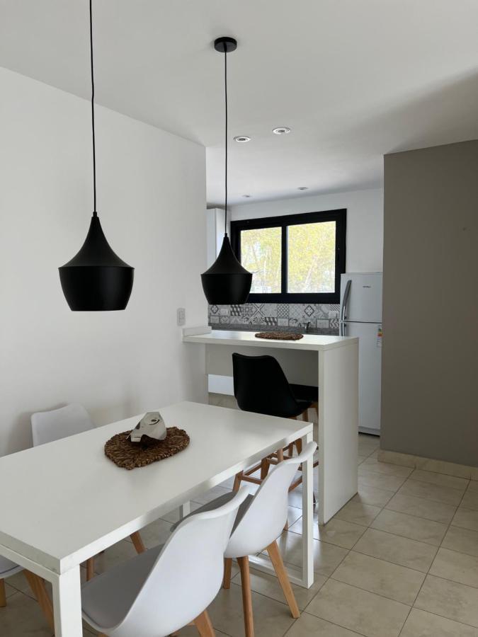 Cbmona Suites บียาเมอร์เซเดส ภายนอก รูปภาพ