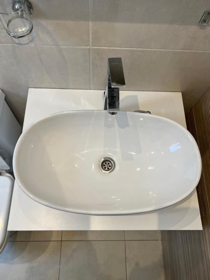 Cbmona Suites บียาเมอร์เซเดส ภายนอก รูปภาพ